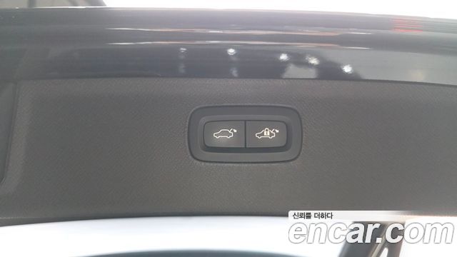 Volvo XC90 2021 — photo 20