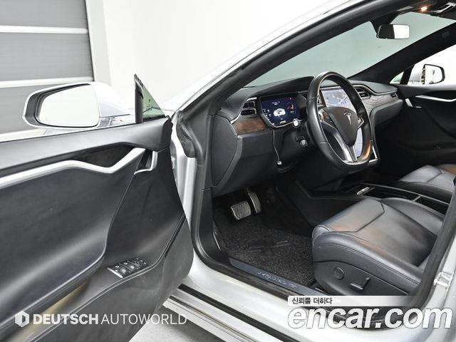 Tesla Model S 2017 — photo 11