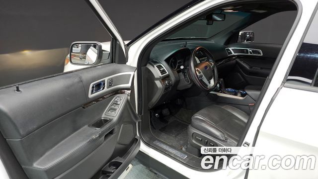 Ford Explorer 2015 — photo 10