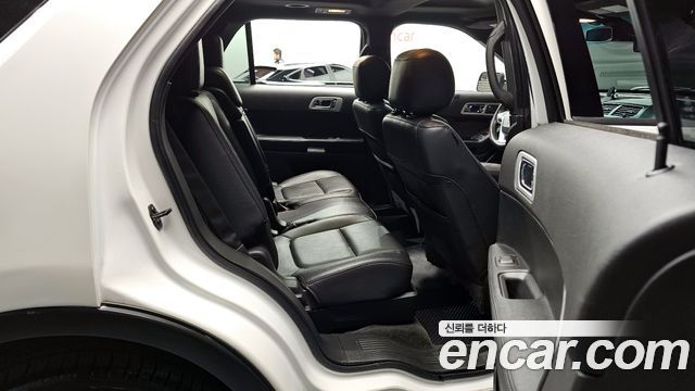 Ford Explorer 2015 — photo 12