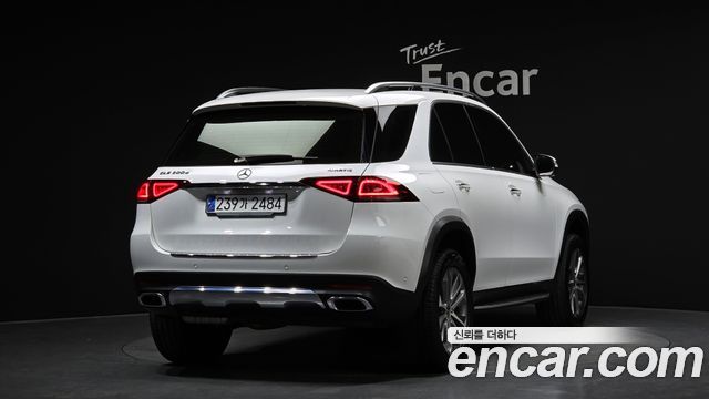 Mercedes-Benz GLE-Class 2023 — photo 2