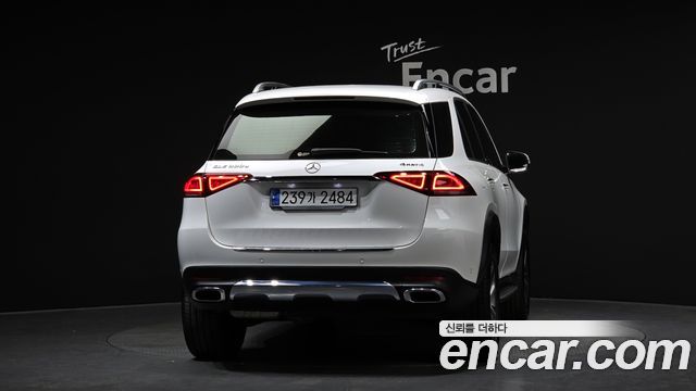 Mercedes-Benz GLE-Class 2023 — photo 4
