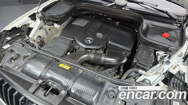 Mercedes-Benz GLE-Class 2023 — photo 6