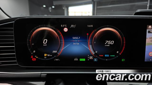Mercedes-Benz GLE-Class 2023 — photo 8
