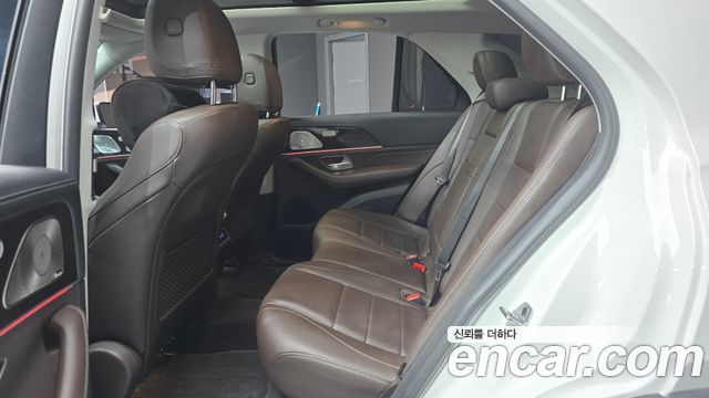 Mercedes-Benz GLE-Class 2023 — photo 12