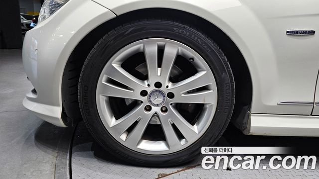 Mercedes-Benz C-Class 2011 — photo 5