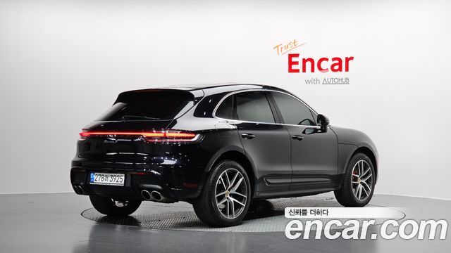 Porsche Macan 2022 — photo 2