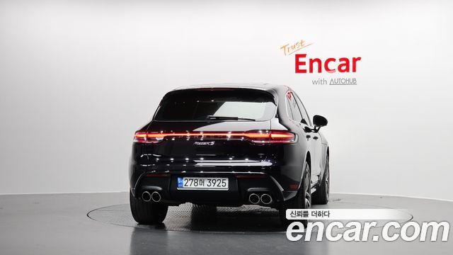 Porsche Macan 2022 — photo 4