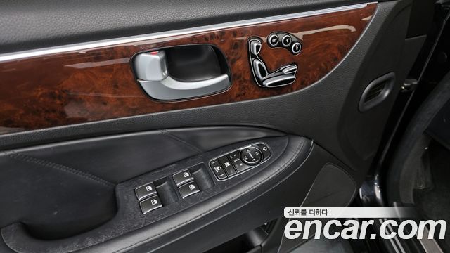 Hyundai Equus 2012 — photo 11