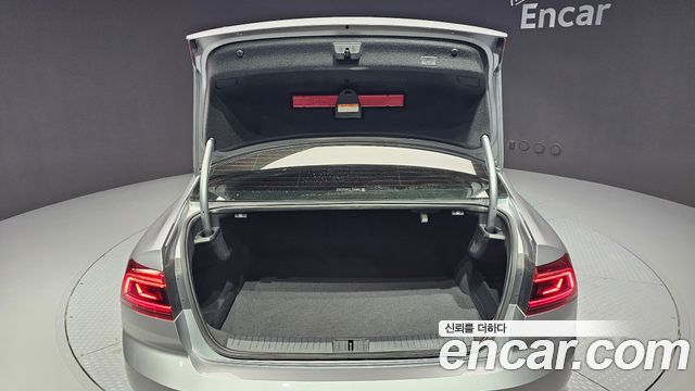 Volkswagen Passat 2022 — photo 20