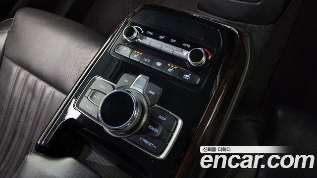 Genesis EQ900 2018 — photo 18