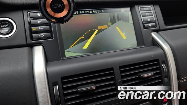 Land Rover Discovery Sport 2016 — photo 16