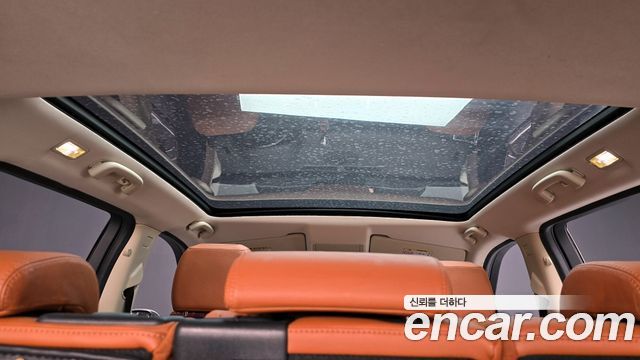 Land Rover Discovery Sport 2016 — photo 17