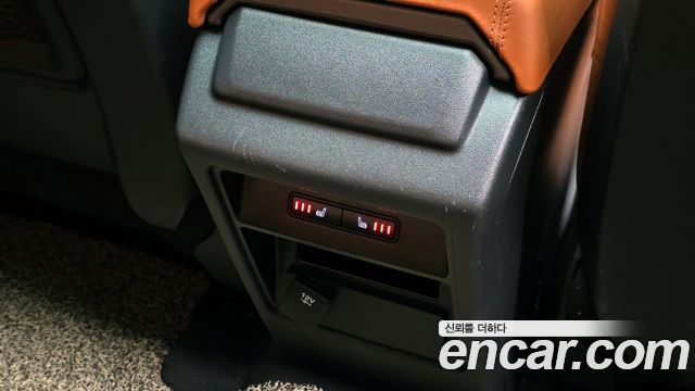 Land Rover Discovery Sport 2016 — photo 19