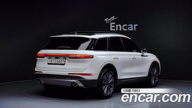 Lincoln Corsair 2021 — photo 2