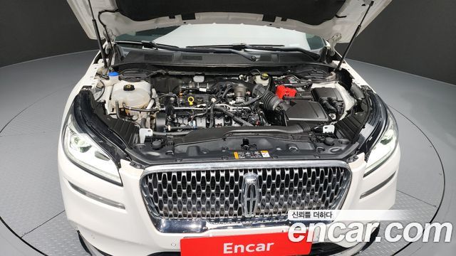 Lincoln Corsair 2021 — photo 6