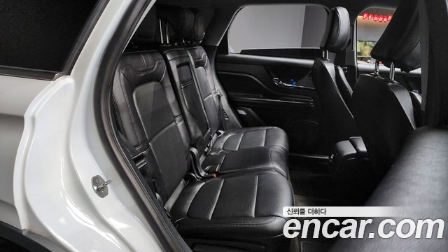 Lincoln Corsair 2021 — photo 12