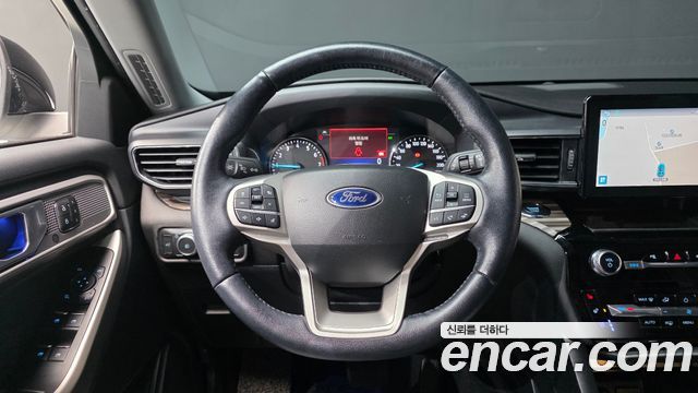 Ford Explorer 2022 — photo 14