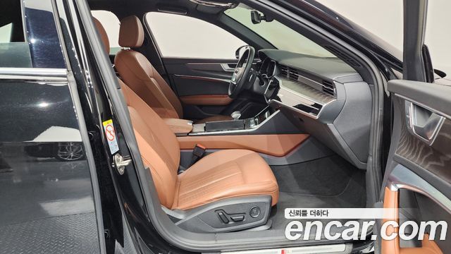 Audi A6 2022 — photo 11