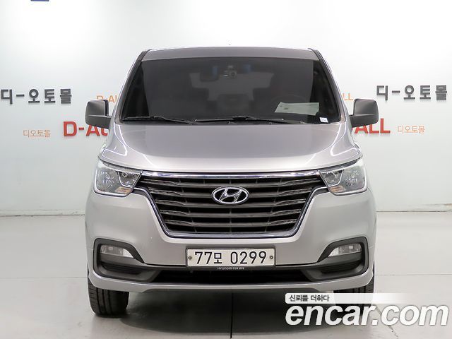 Hyundai Starex 2018 — photo 2