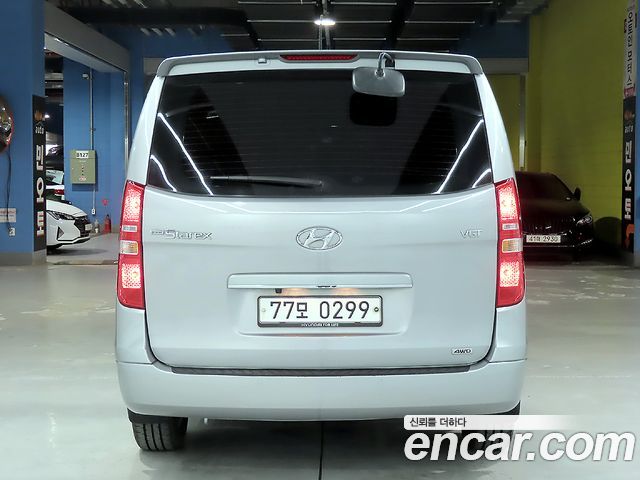 Hyundai Starex 2018 — photo 3