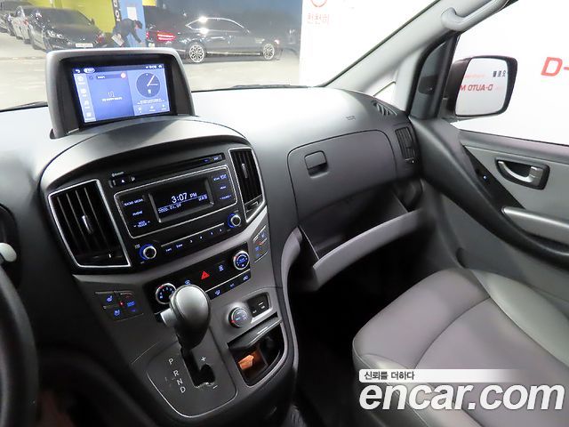 Hyundai Starex 2018 — photo 10