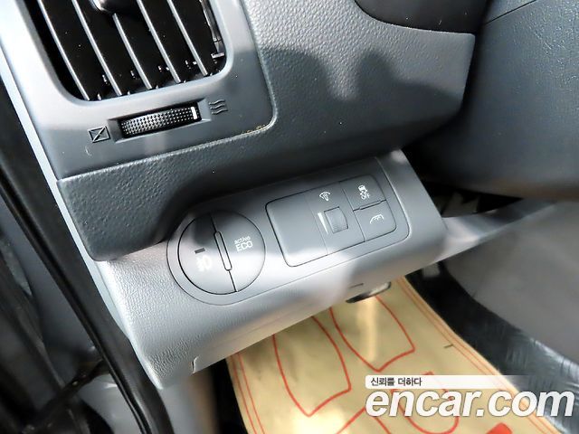 Hyundai Starex 2018 — photo 14