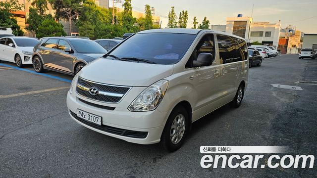 Hyundai Starex 2015 — photo 1