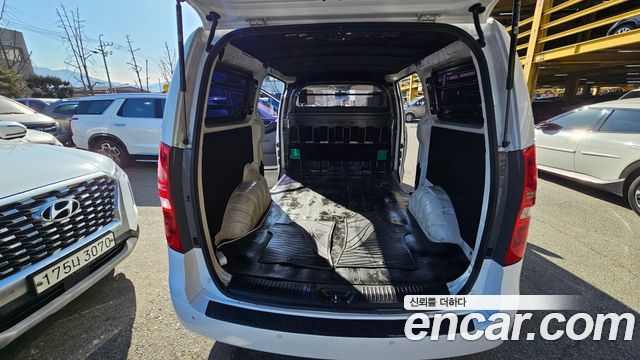 Hyundai Starex 2015 — photo 10