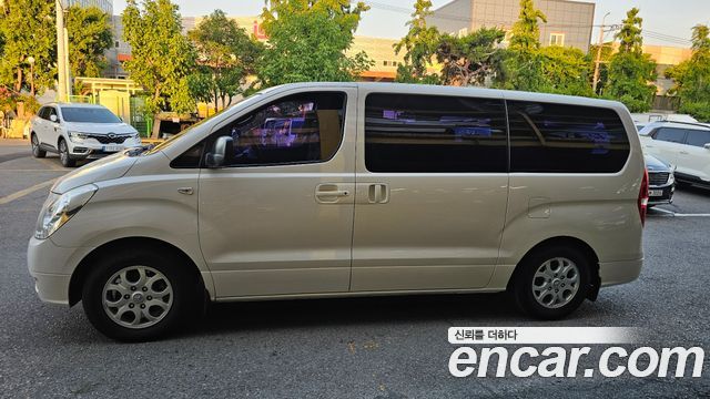 Hyundai Starex 2015 — photo 12