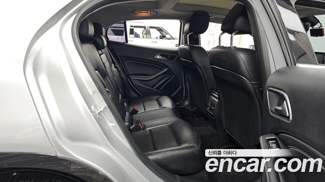 Mercedes-Benz GLA-Class 2015 — photo 11