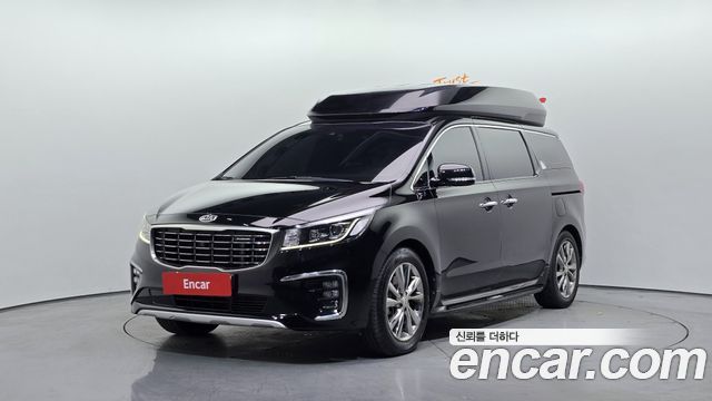 Kia Canival 2019 — photo 1