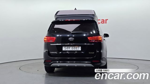 Kia Canival 2019 — photo 4