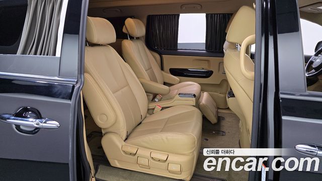 Kia Canival 2019 — photo 12