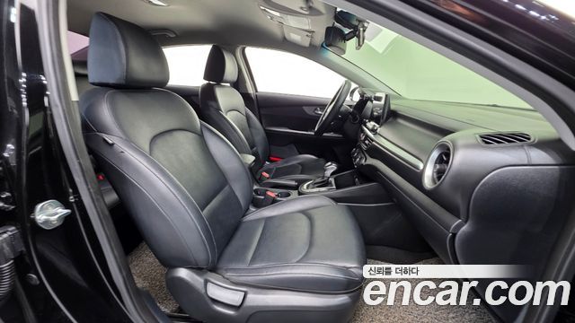 Kia K3 2019 — photo 10