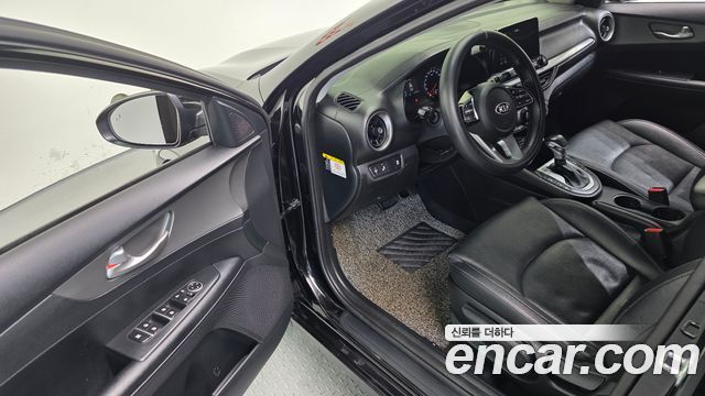 Kia K3 2019 — photo 11