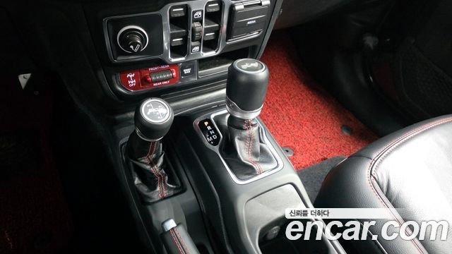 Jeep Wrangler 2020 — photo 9