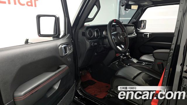 Jeep Wrangler 2020 — photo 10