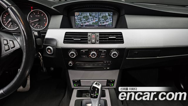 BMW 5-Series 2008 — photo 15
