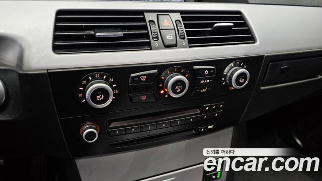 BMW 5-Series 2008 — photo 17