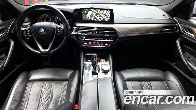BMW 5-Series 2018 — photo 7