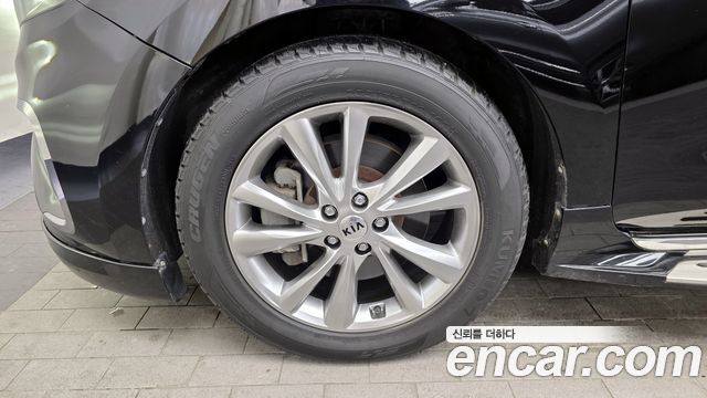 Kia Canival 2019 — photo 5