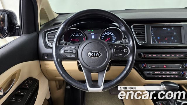 Kia Canival 2019 — photo 13