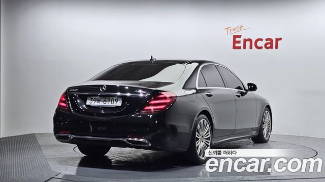 Mercedes-Benz S-Class 2018 — photo 2