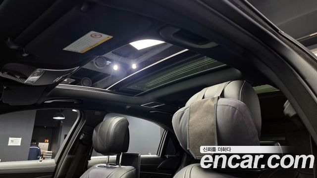 Mercedes-Benz S-Class 2018 — photo 19