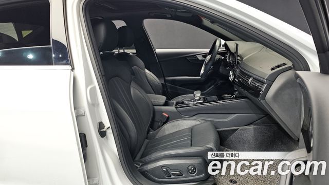 Audi A4 2021 — photo 10