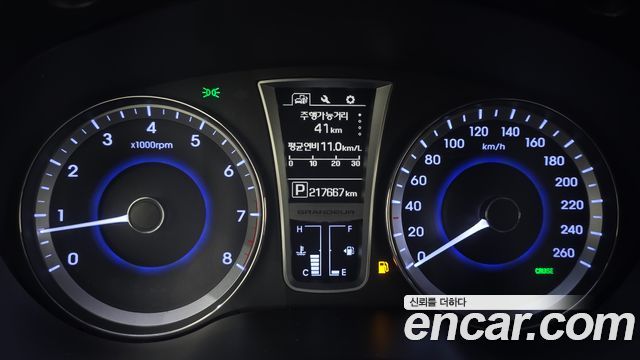 Hyundai Grandeur 2015 — photo 8
