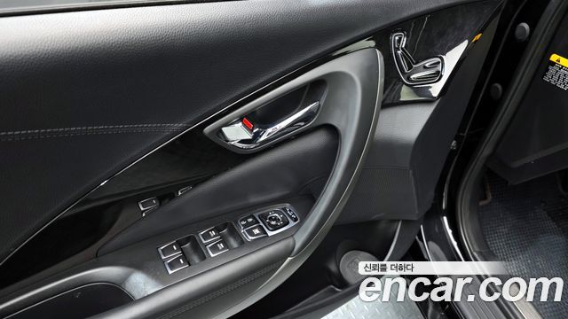 Hyundai Grandeur 2015 — photo 11