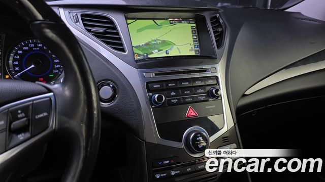 Hyundai Grandeur 2015 — photo 13