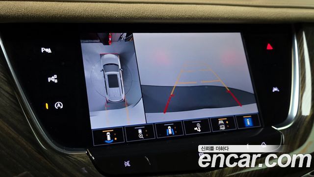 Cadillac XT6 2021 — photo 13